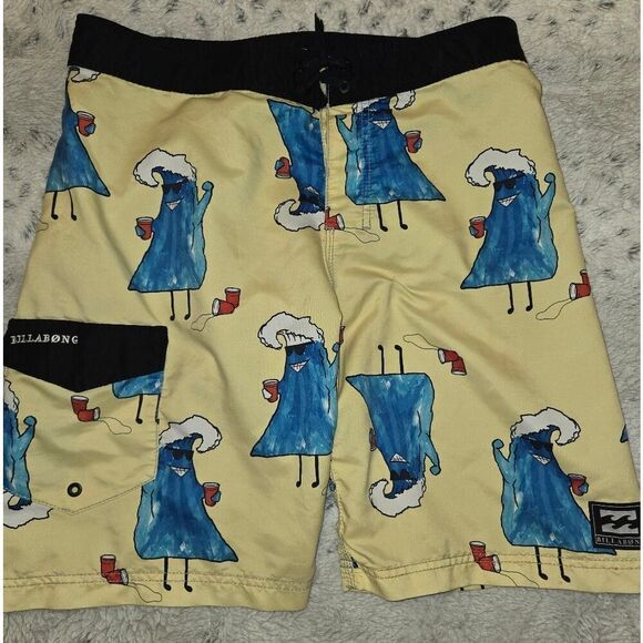 Billabong Men's Blue Wave Xmas Theme Yellow Swim Shorts - Picture 1 of 5